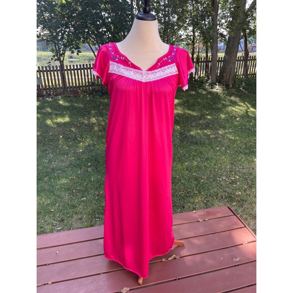 Pink Nightgown With Embroidered Lace Cap Sleeves Natalie Creative Womens Medium